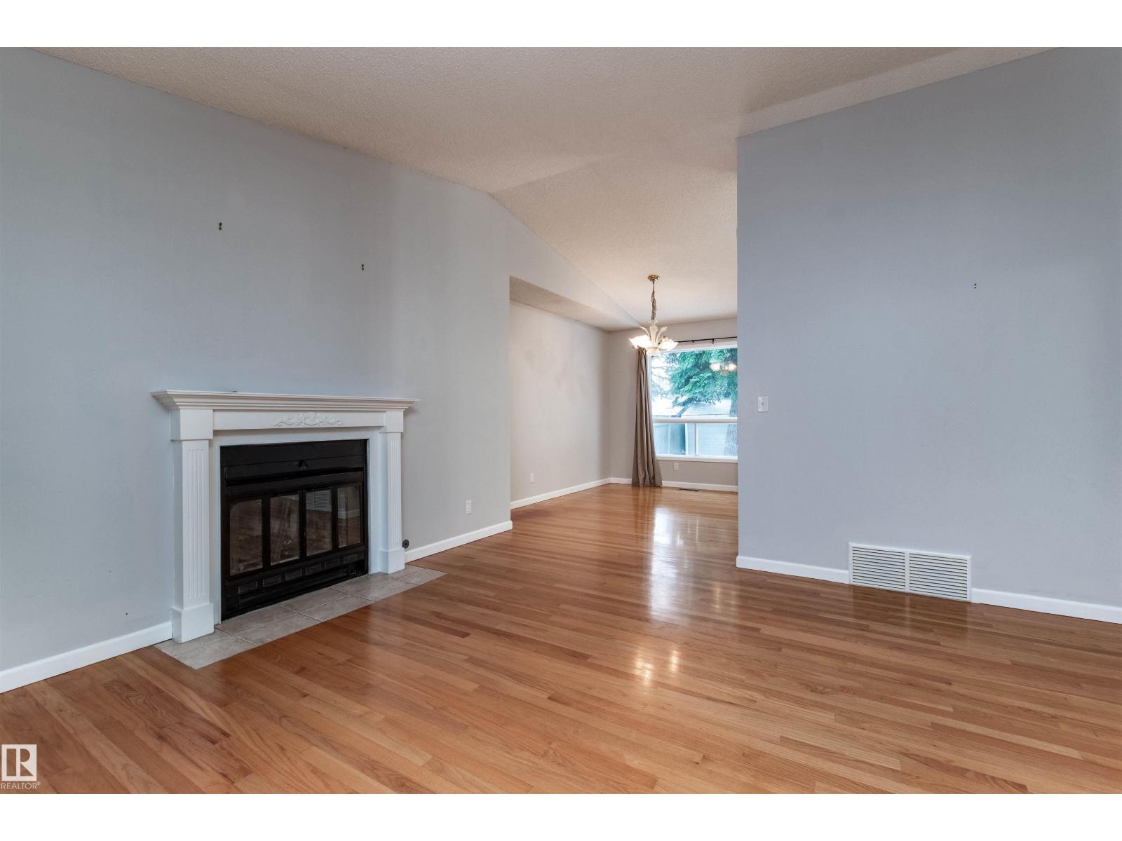 1511 109 ST NW, Edmonton