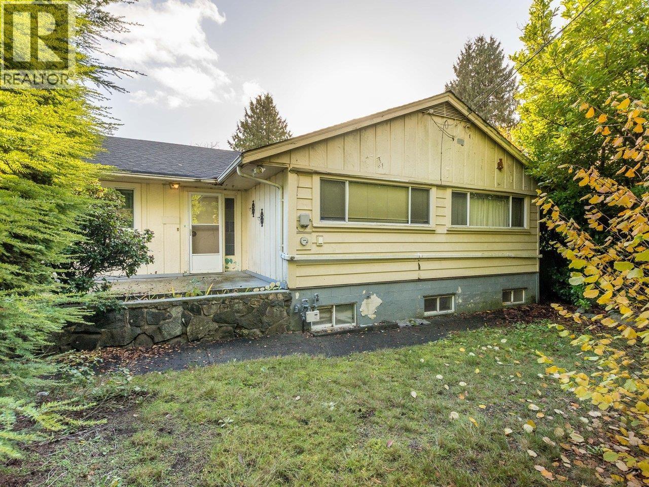 840 ROCHESTER AVENUE, Coquitlam
