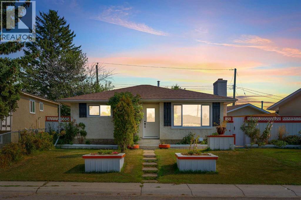 1271 Penedo Crescent SE, Calgary, Alberta