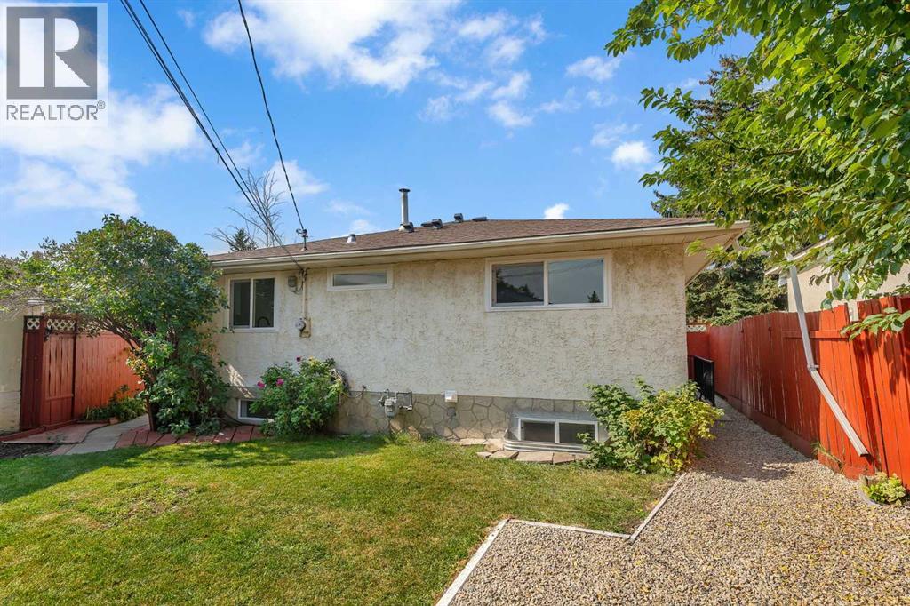 Single Family House Bungalow for Sale in  Penedo Crescent SE Penbrooke Meadows Calgary 