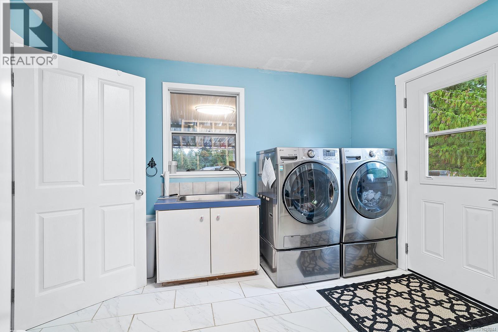 647 Tamarack Dr, Qualicum Beach