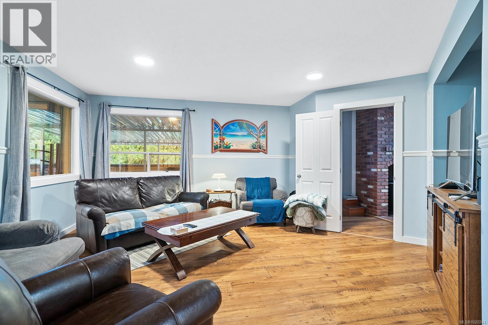 647 Tamarack Dr, Qualicum Beach