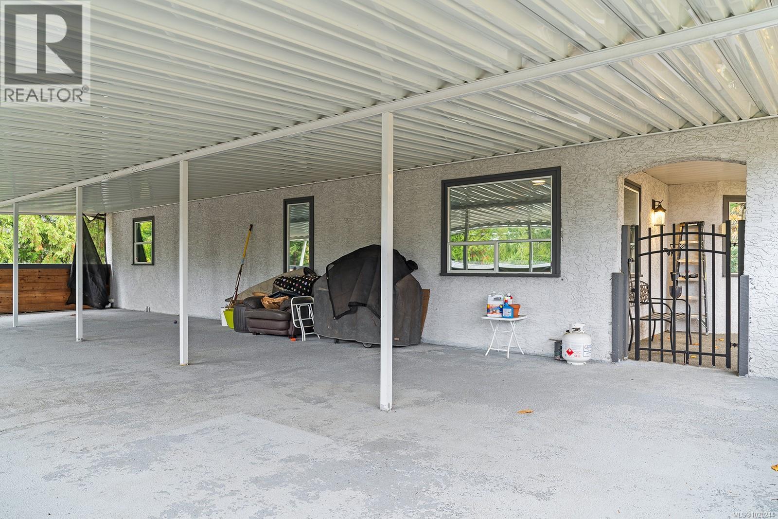 647 Tamarack Dr, Qualicum Beach