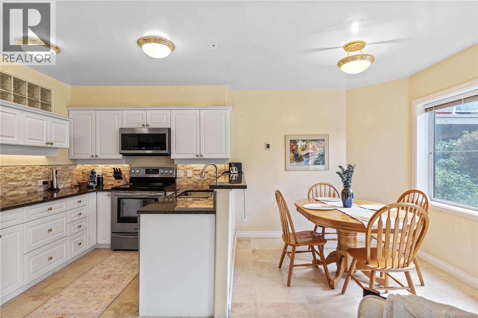 102 405 Quebec Street, Victoria