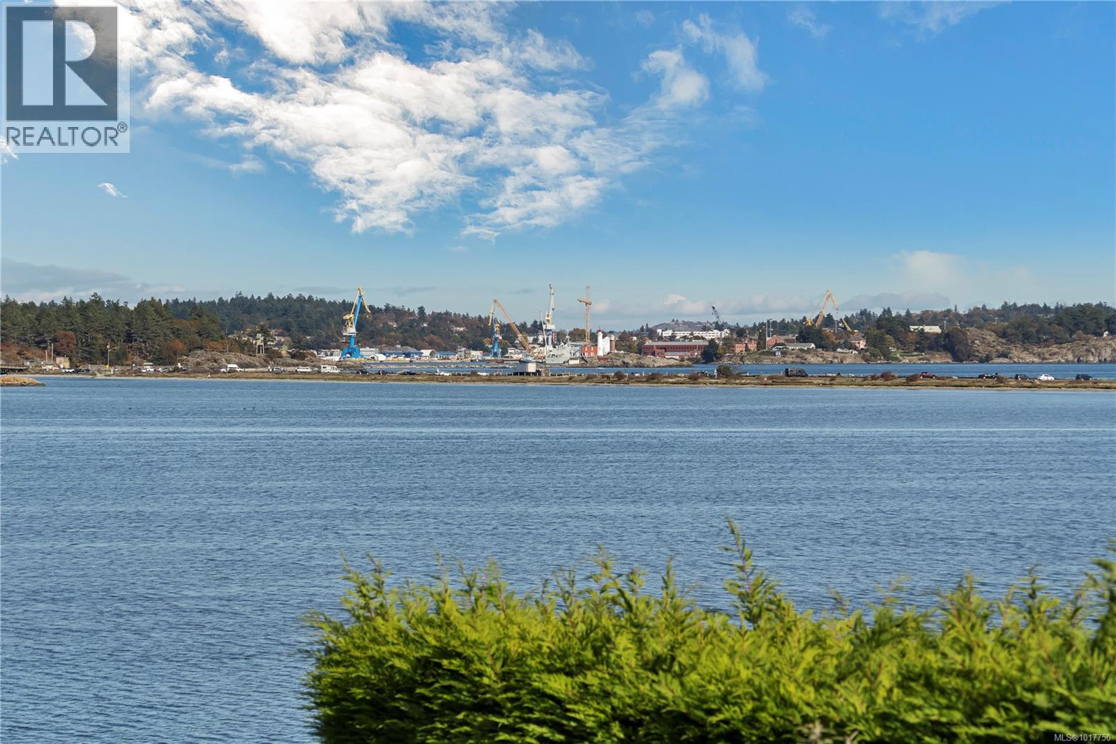 230 Portsmouth Dr, Colwood