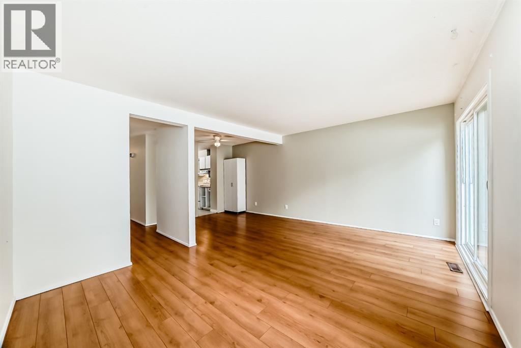 Single Family House for Sale in    Avenue SE Acadia Calgary 