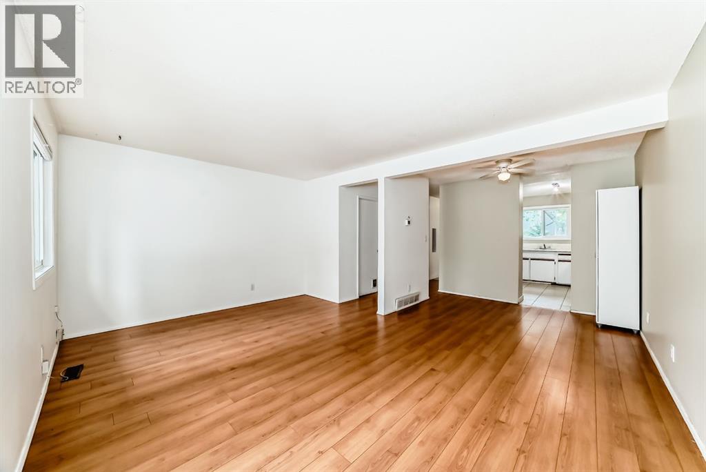 Single Family House for Sale in    Avenue SE Acadia Calgary 