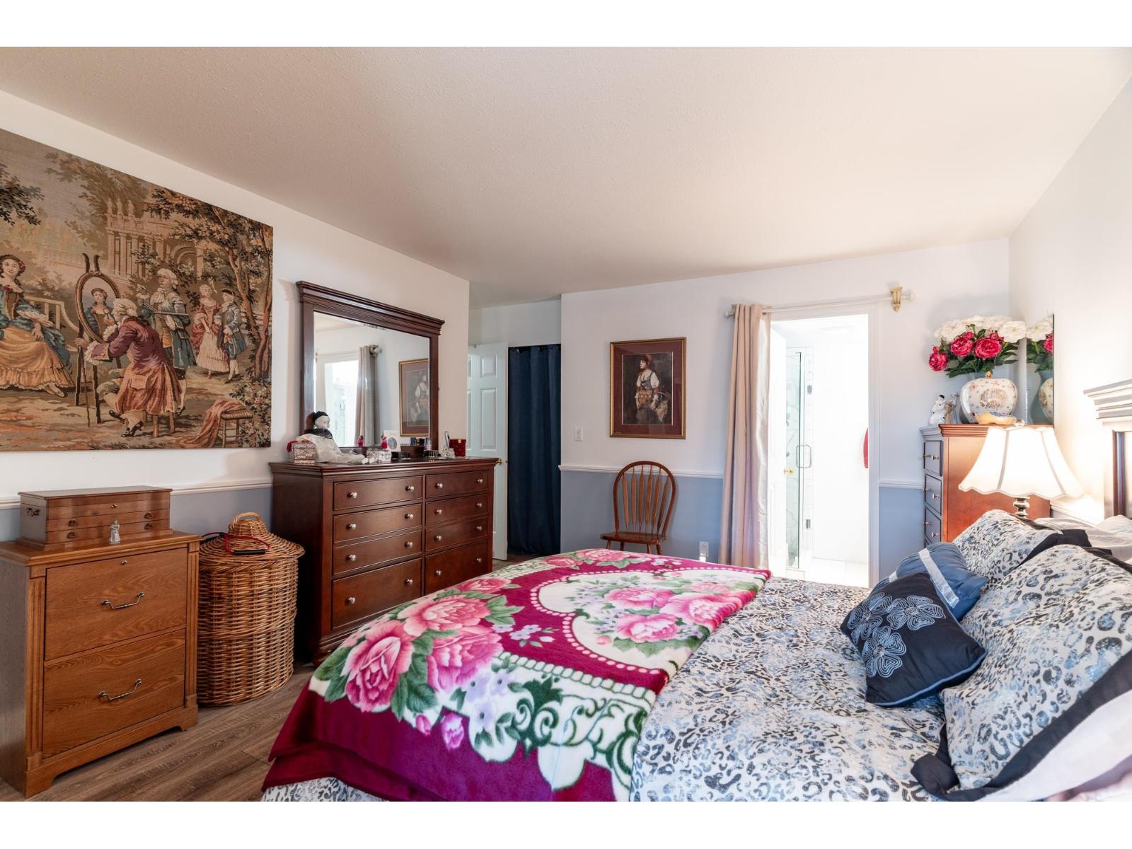 204 15130 ROPER AVENUE, White Rock