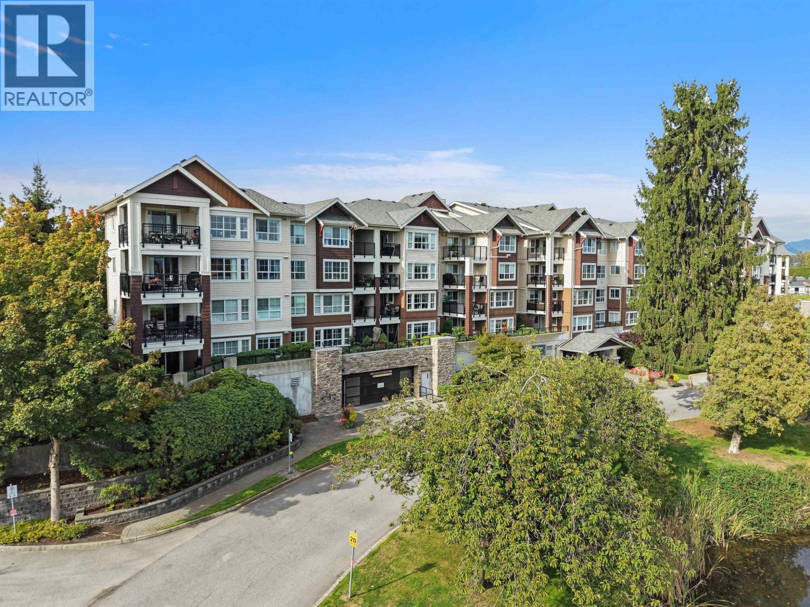 126 19677 MEADOW GARDENS WAY, Pitt Meadows