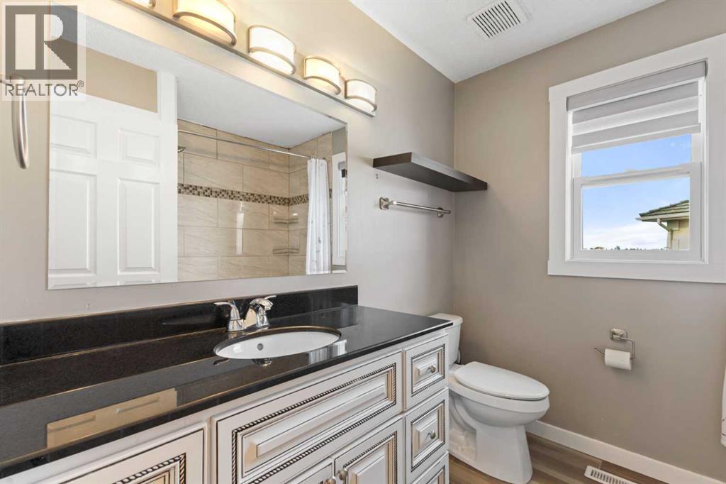 Single Family House for Sale in  Coral Shores Cape NE Coral Springs Calgary 