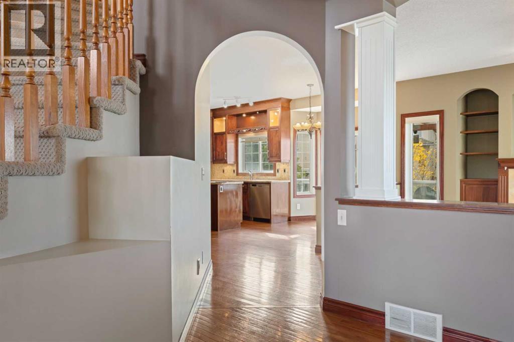 Single Family House for Sale in  Coral Shores Cape NE Coral Springs Calgary 