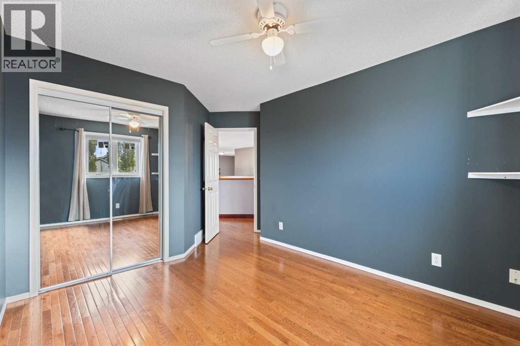 Single Family House for Sale in  Coral Shores Cape NE Coral Springs Calgary 