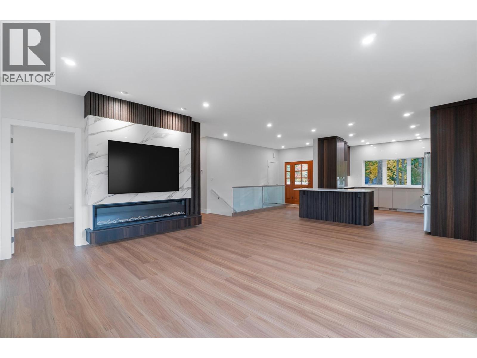 633 9 Street SE, Salmon Arm