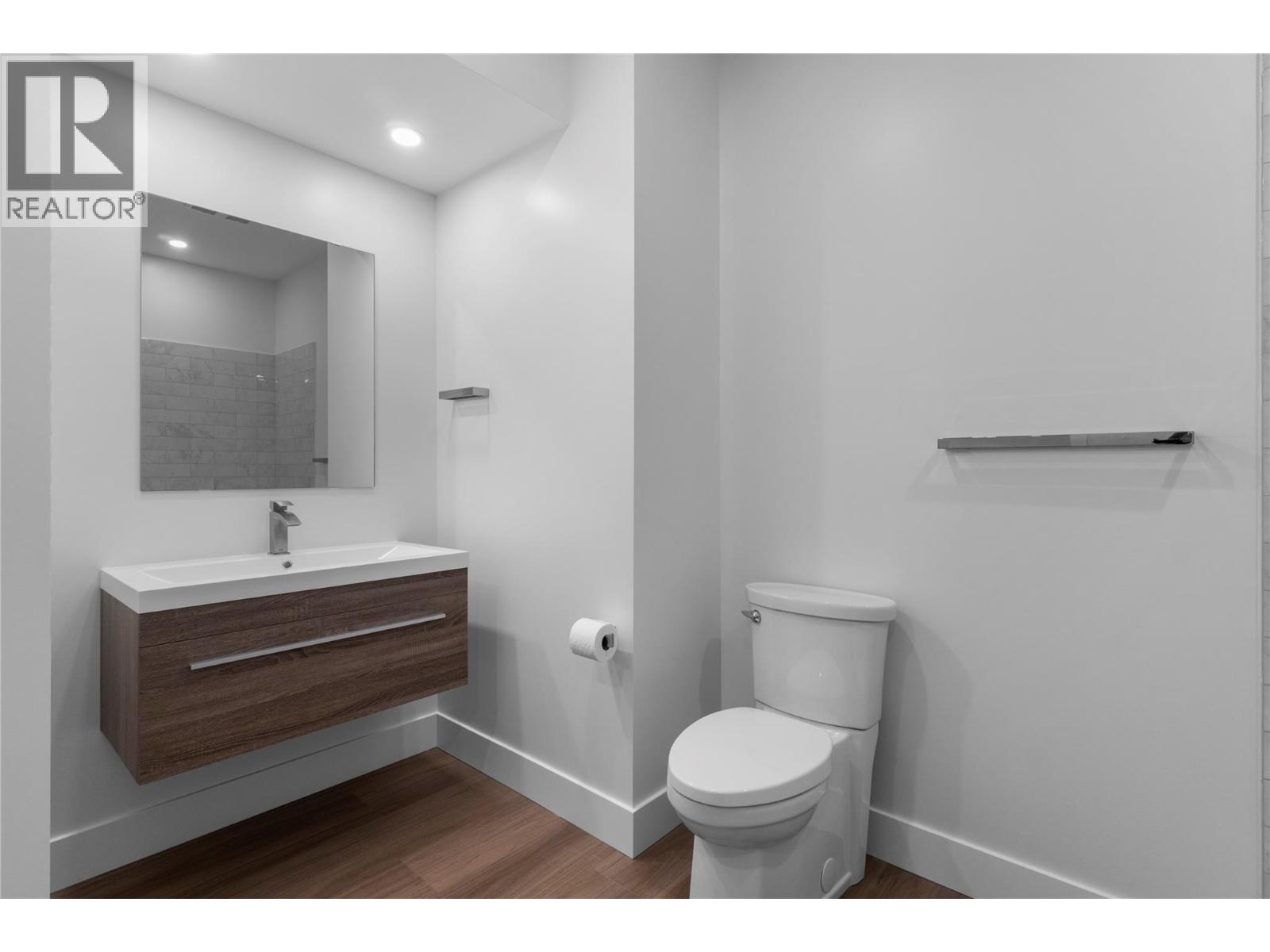 633 9 Street SE, Salmon Arm