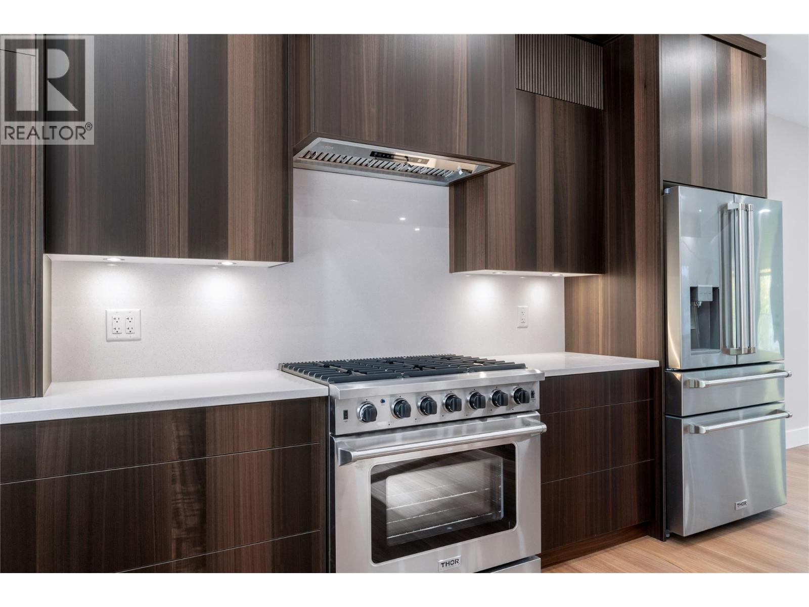 633 9 Street SE, Salmon Arm