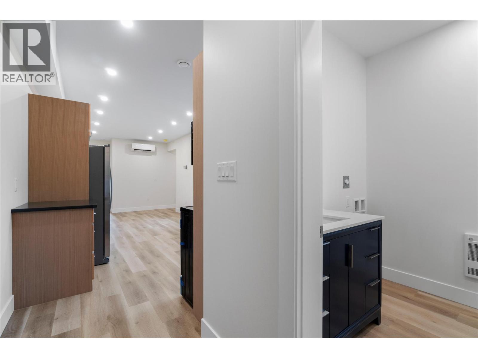 633 9 Street SE, Salmon Arm