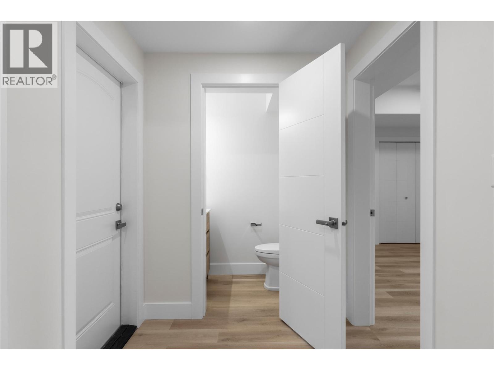 633 9 Street SE, Salmon Arm