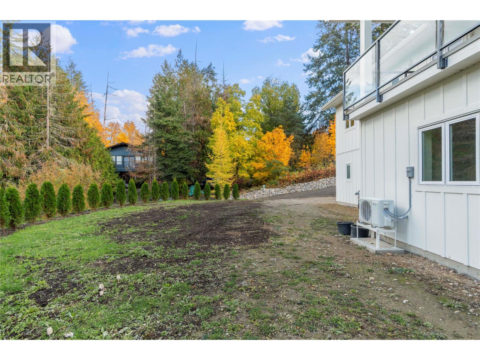 633 9 Street SE, Salmon Arm