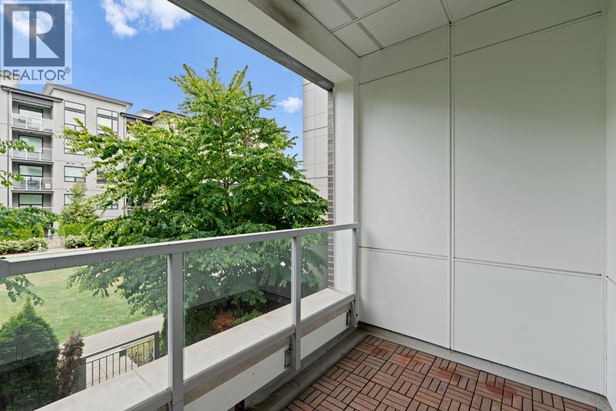 9213 ODLIN Road, Richmond