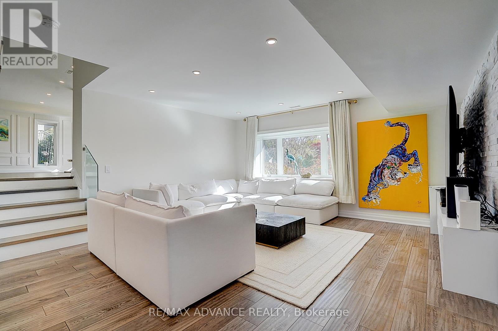 32 BROOKFIELD ROAD - 18
