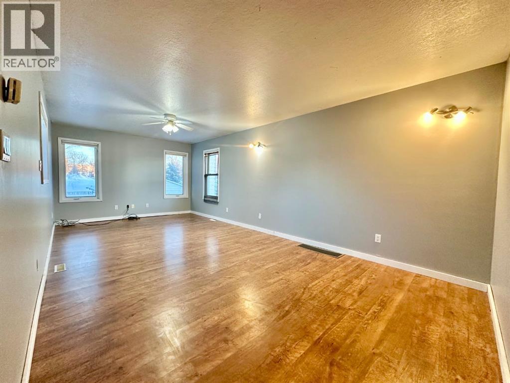 9111 100 St, Lac La Biche