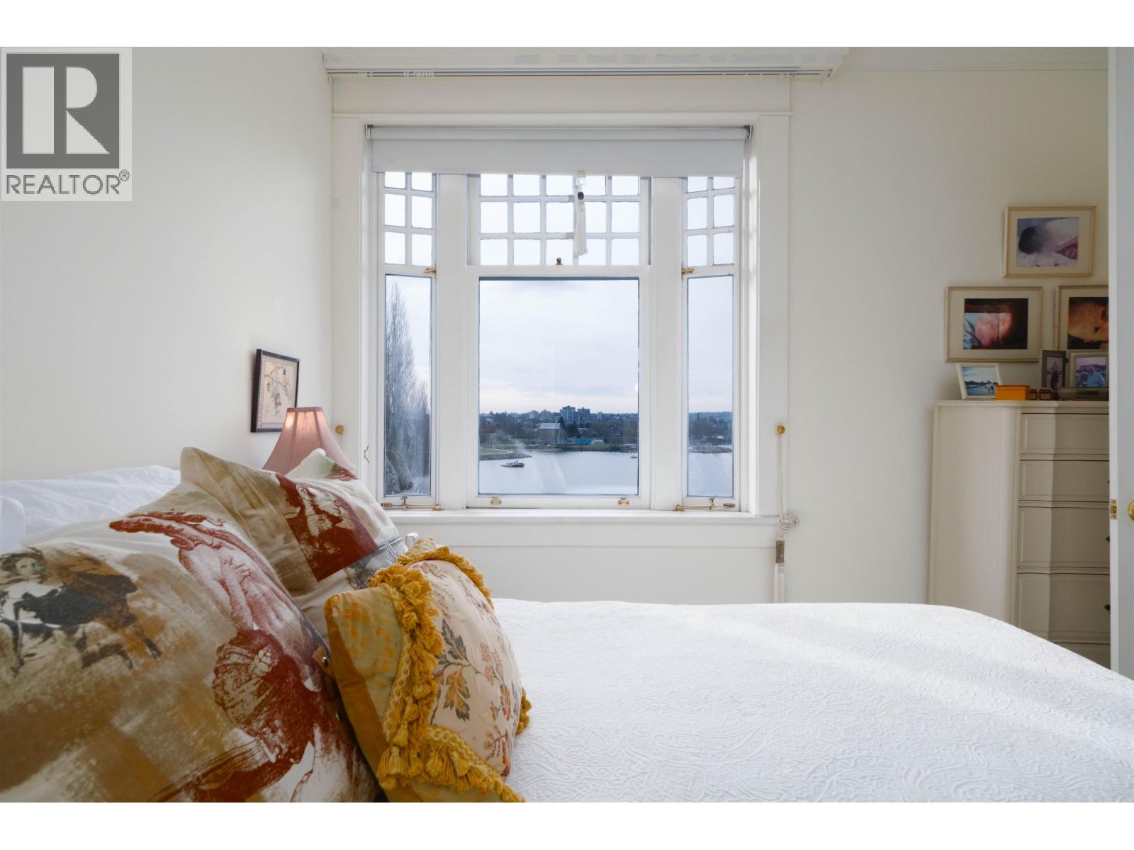 50 1386 NICOLA STREET, Vancouver