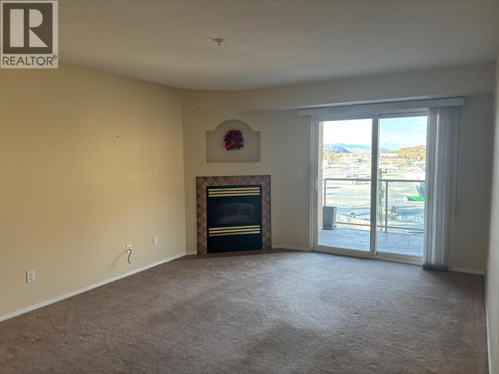 2169 Flamingo Road Unit# 304, Kamloops