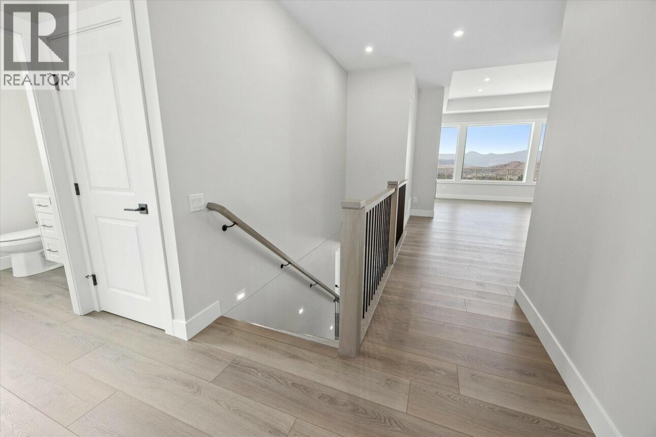  203 Whistler Place, Vernon