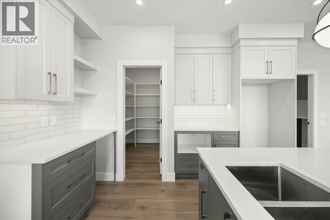  203 Whistler Place, Vernon