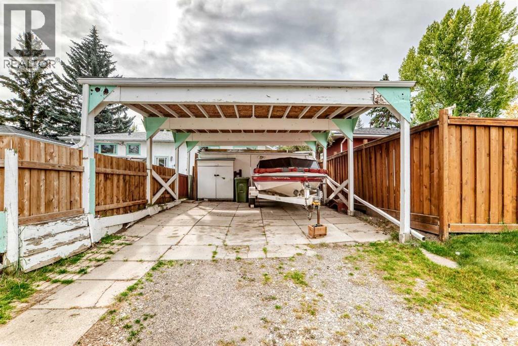 Single Family House Bungalow for Sale in  Springwood Drive SW Southwood Calgary 