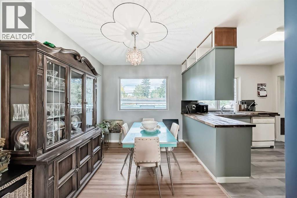 Single Family House Bungalow for Sale in  Springwood Drive SW Southwood Calgary 