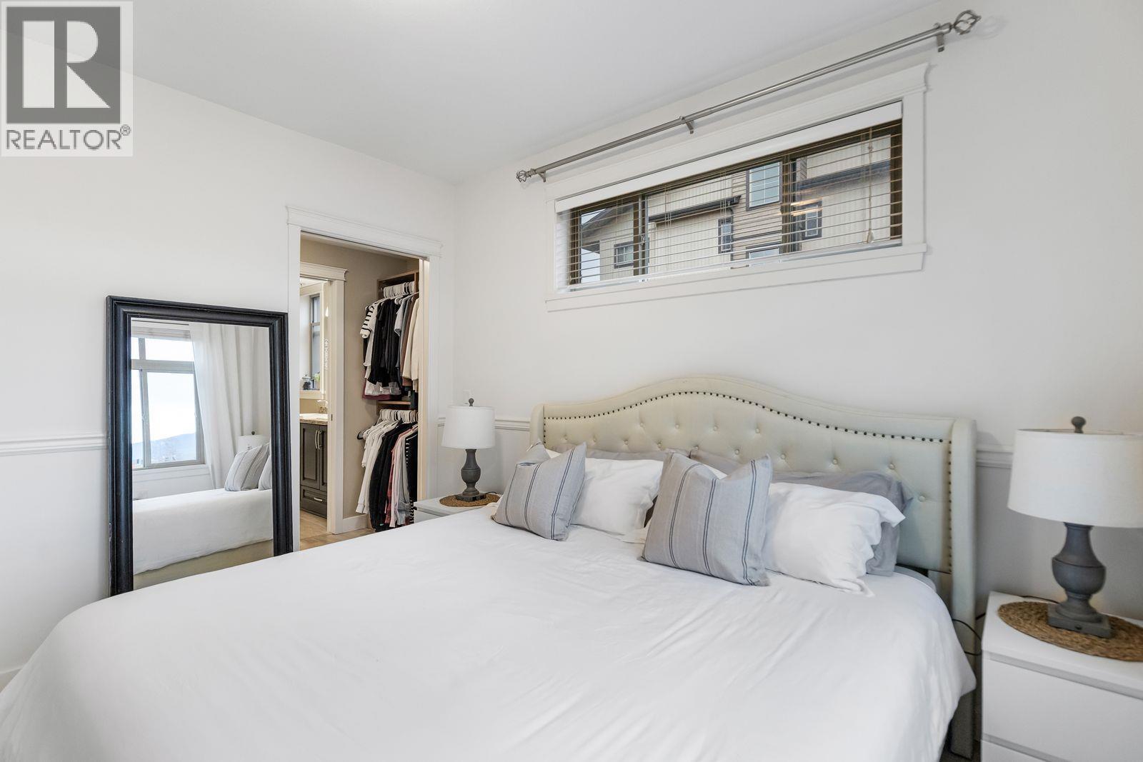 215 12565 190A STREET, Pitt Meadows