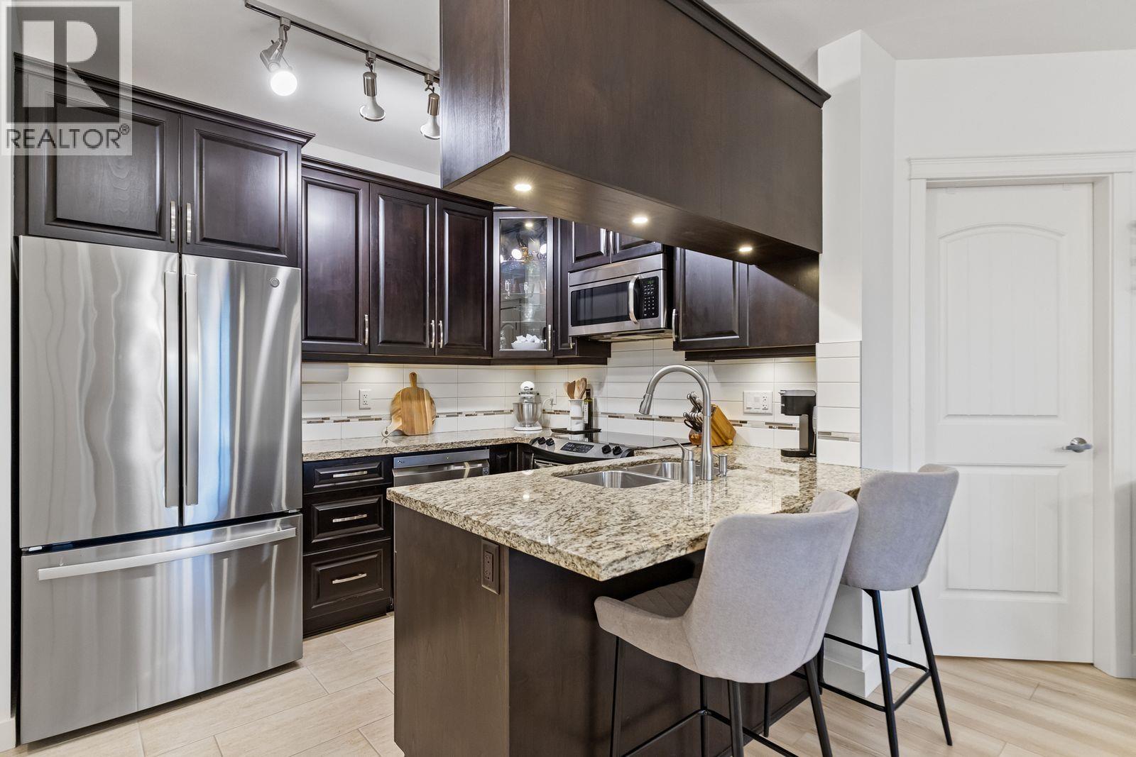 215 12565 190A STREET, Pitt Meadows