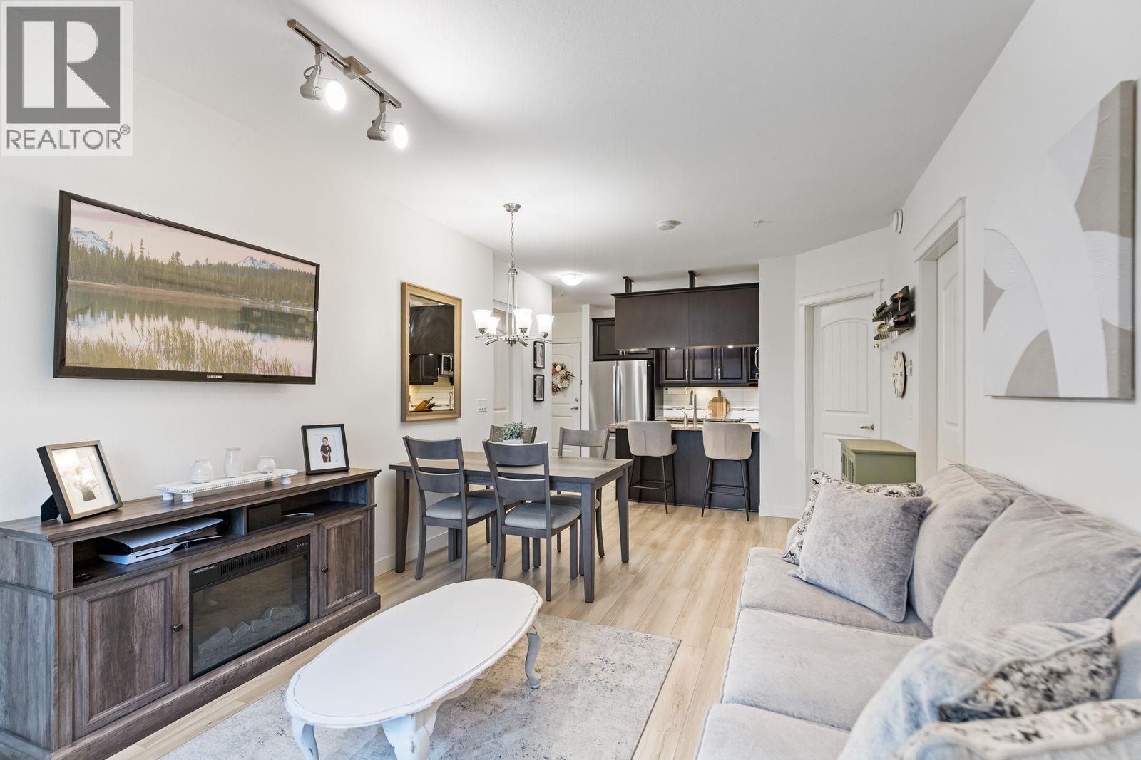 215 12565 190A STREET, Pitt Meadows