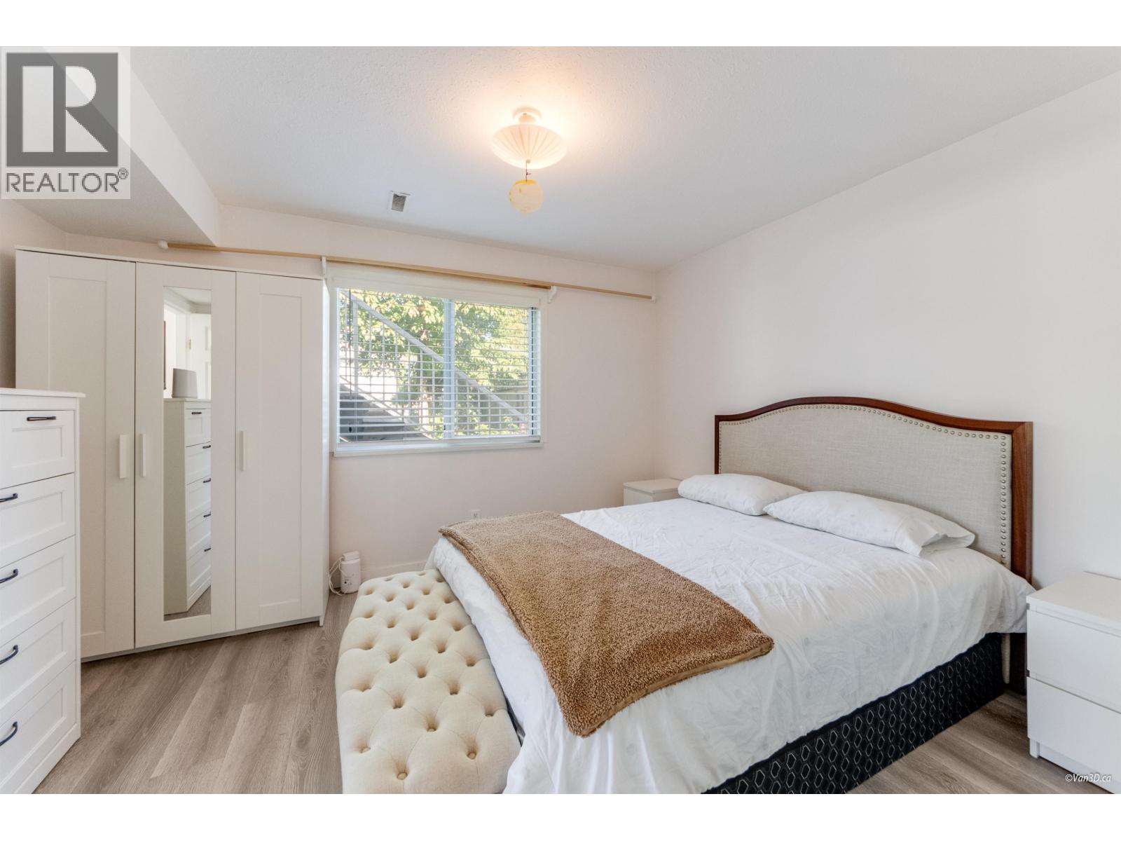 2287 STAFFORD AVENUE, Port Coquitlam