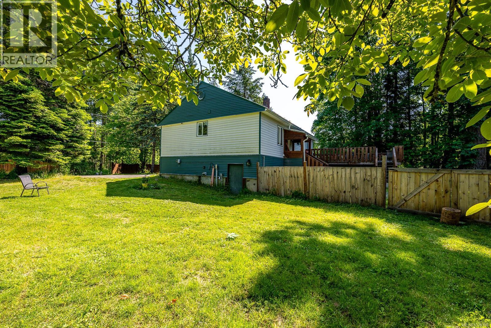 4399 Island Hwy S, Courtenay