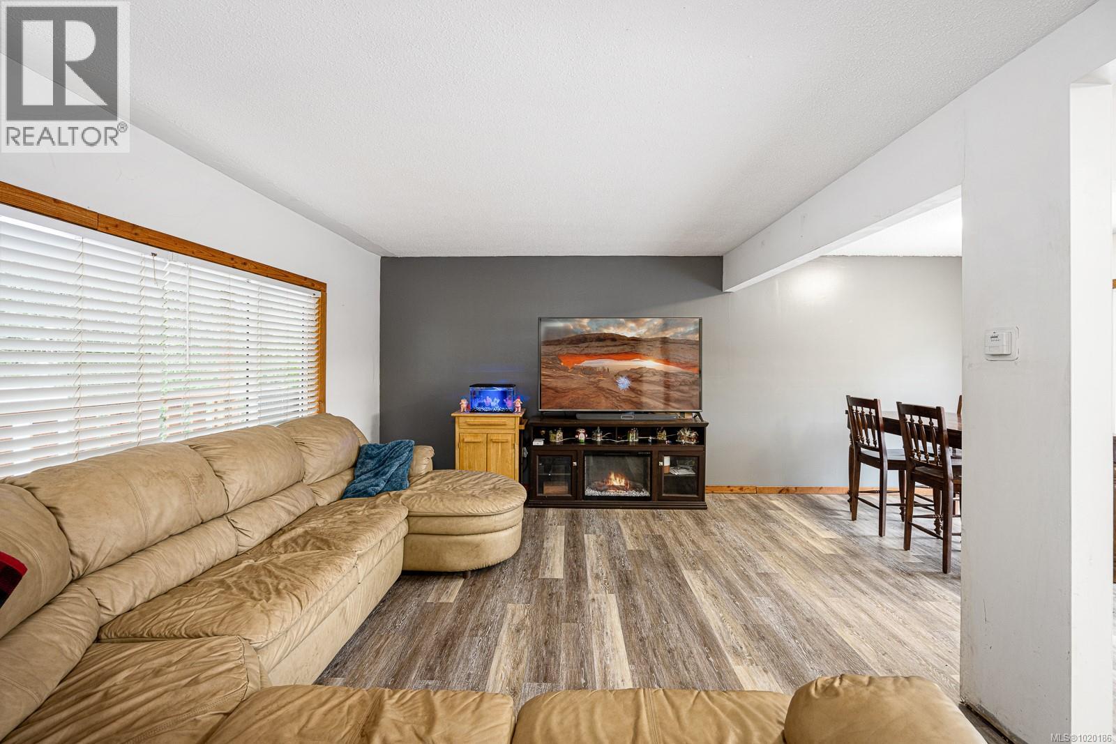 4399 Island Hwy S, Courtenay