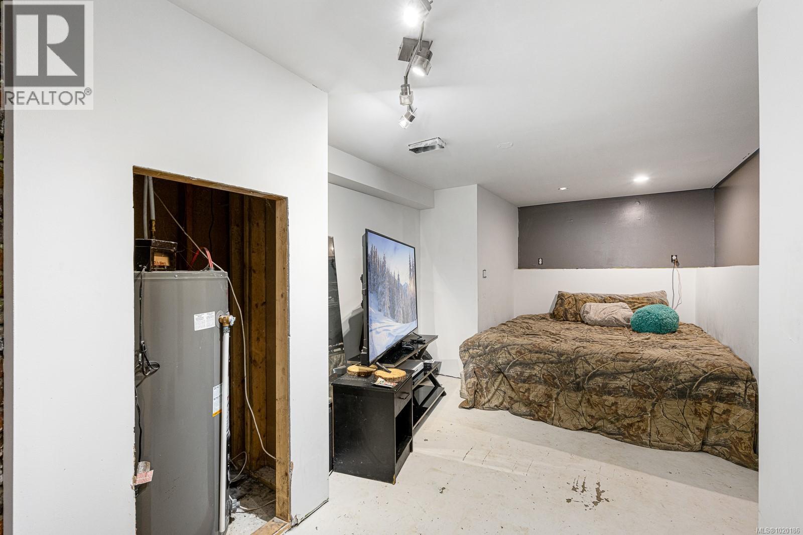 4399 Island Hwy S, Courtenay