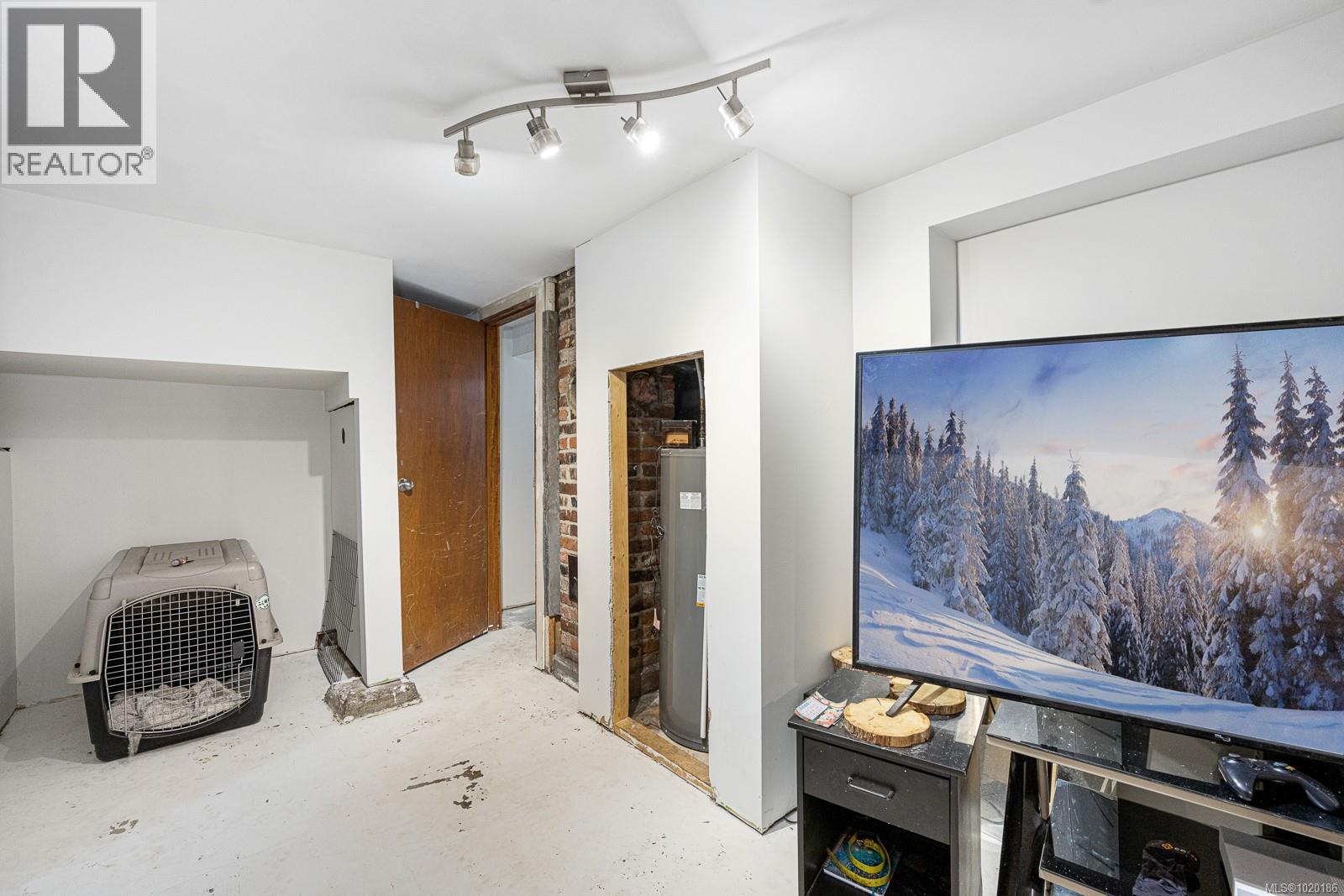 4399 Island Hwy S, Courtenay