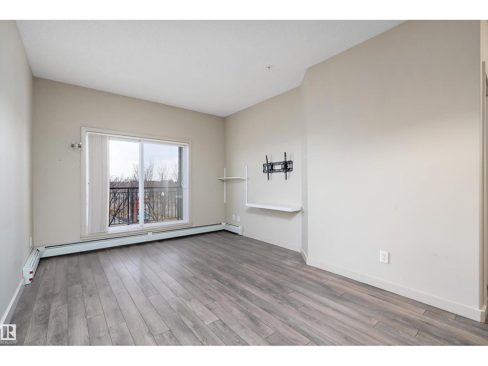 #311 504 Griesbach PR NW, Edmonton