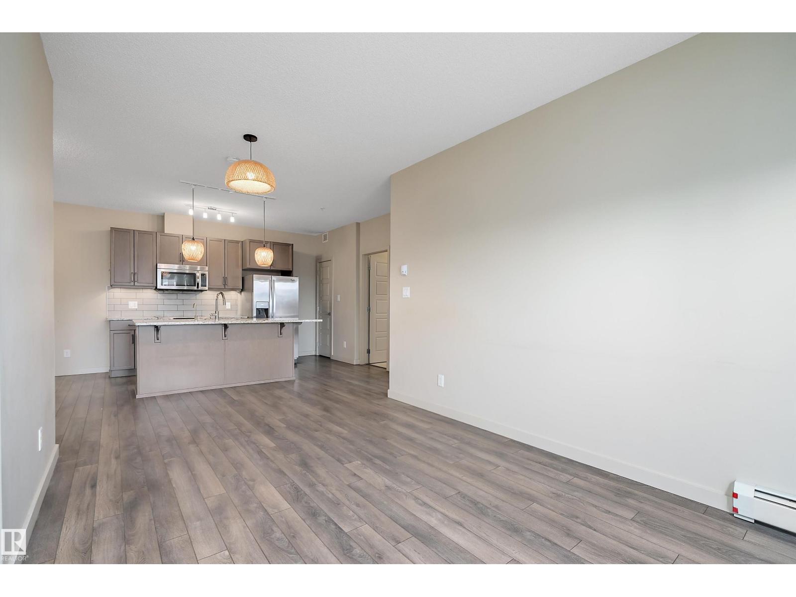 #311 504 Griesbach PR NW, Edmonton