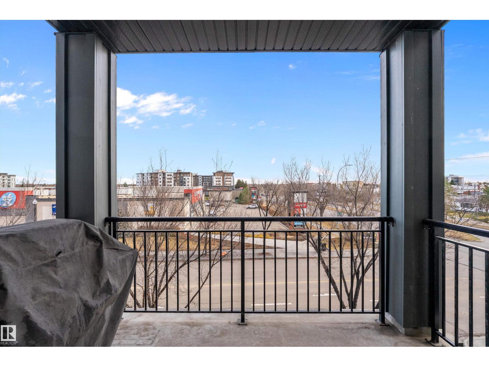 #311 504 Griesbach PR NW, Edmonton