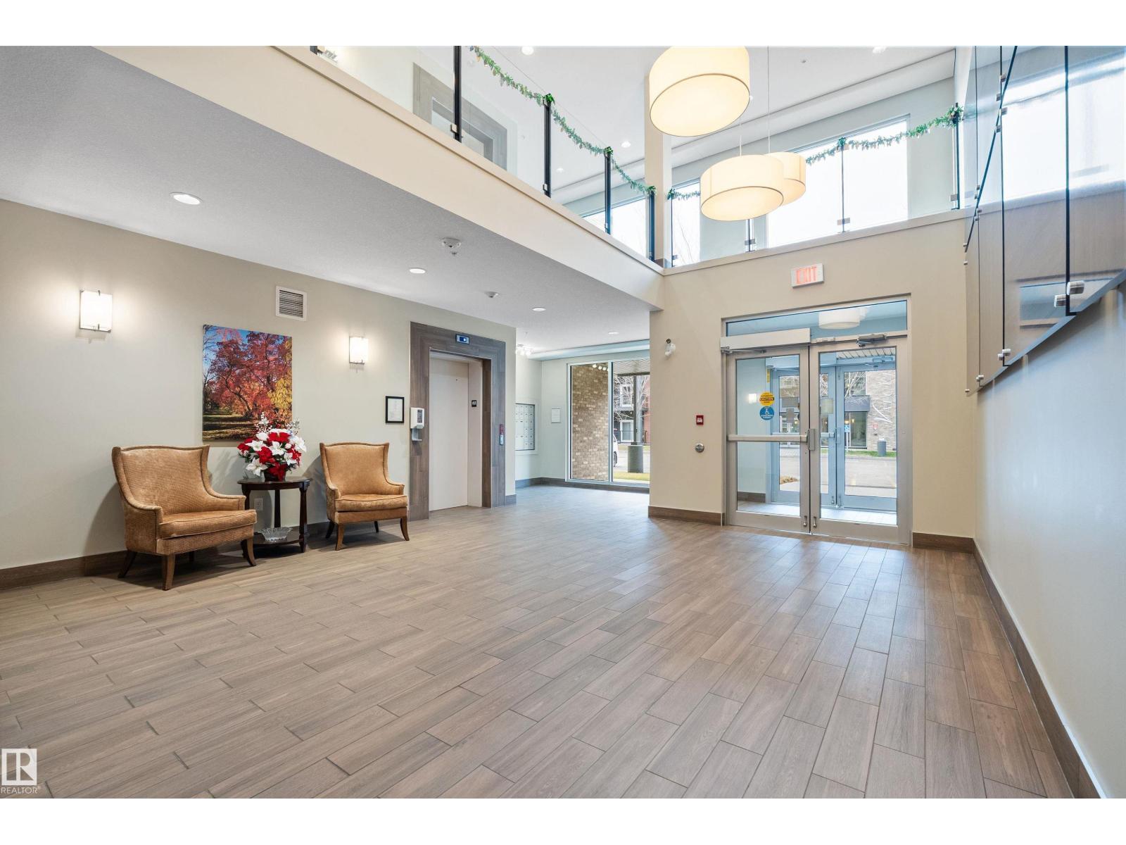 #311 504 Griesbach PR NW, Edmonton