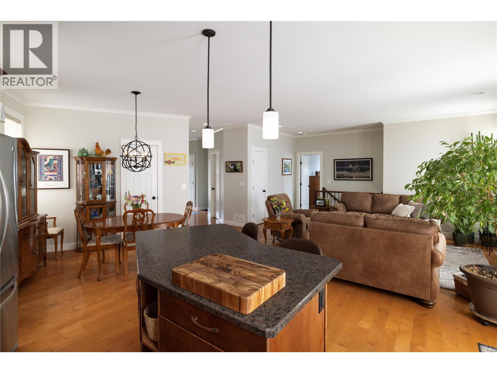 3535 Wood Avenue Unit# 6, Armstrong