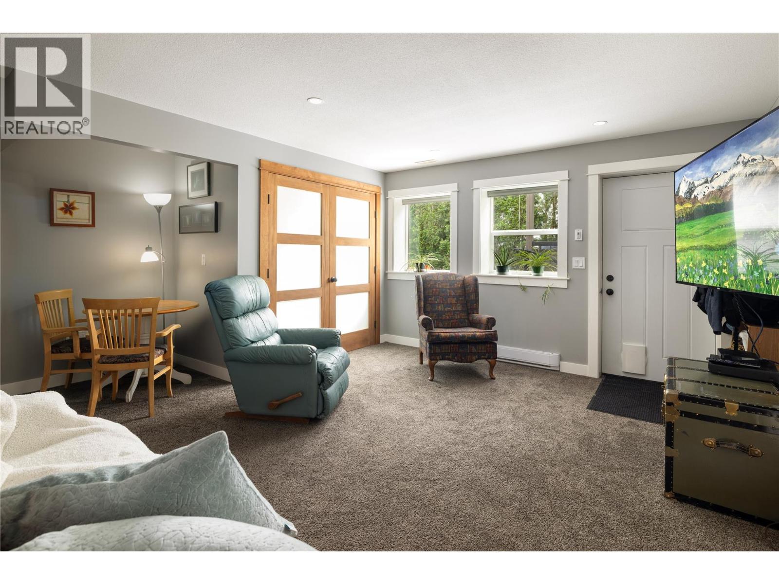 3535 Wood Avenue Unit# 6, Armstrong