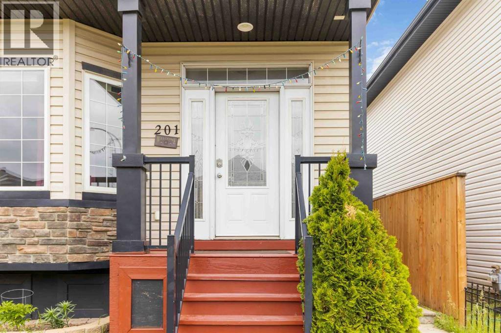 201 Grouse Way, Fort McMurray