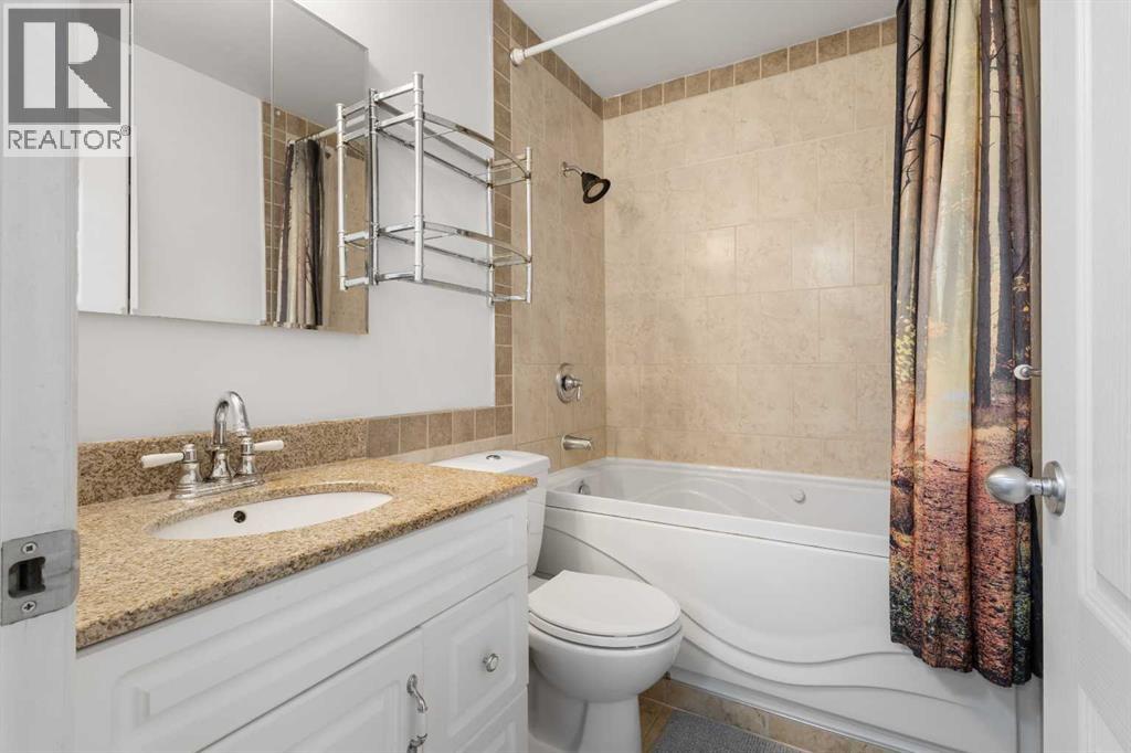 Single Family House for Sale in    Avenue NW Huntington Hills Calgary 