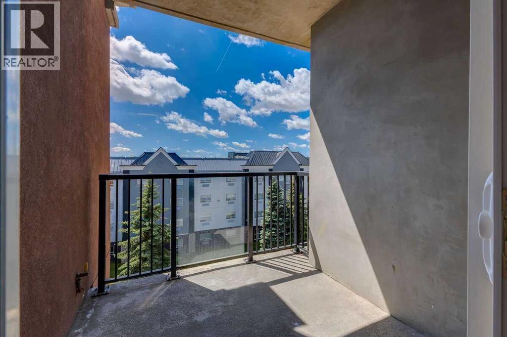 Single Family House for Sale in   Lake Fraser Drive SE Lake Bonavista Calgary 