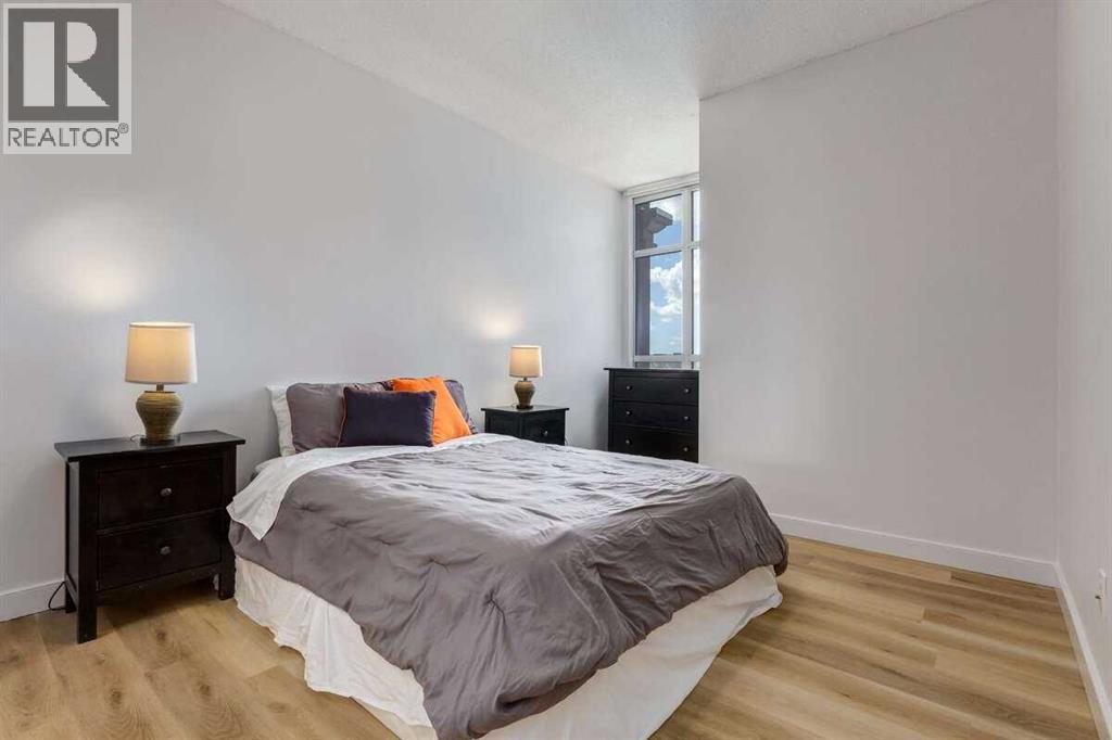 Single Family House for Sale in   Lake Fraser Drive SE Lake Bonavista Calgary 