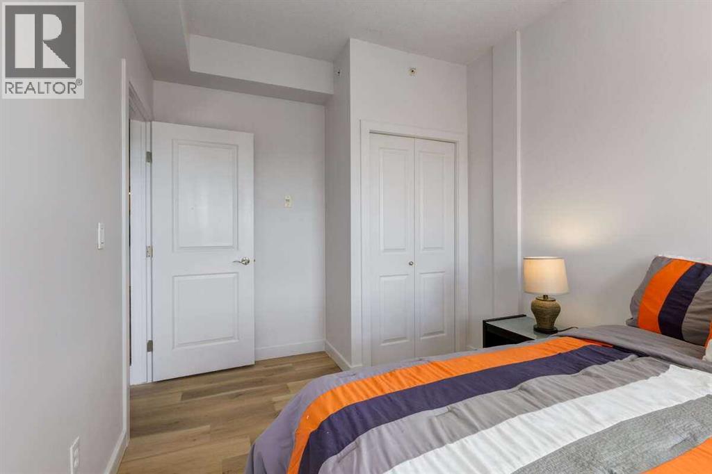 Single Family House for Sale in   Lake Fraser Drive SE Lake Bonavista Calgary 